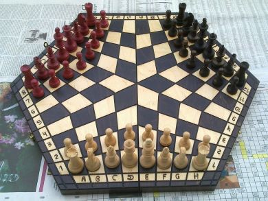 1024px-Chess_for_Three_-_Hexagonal_Board